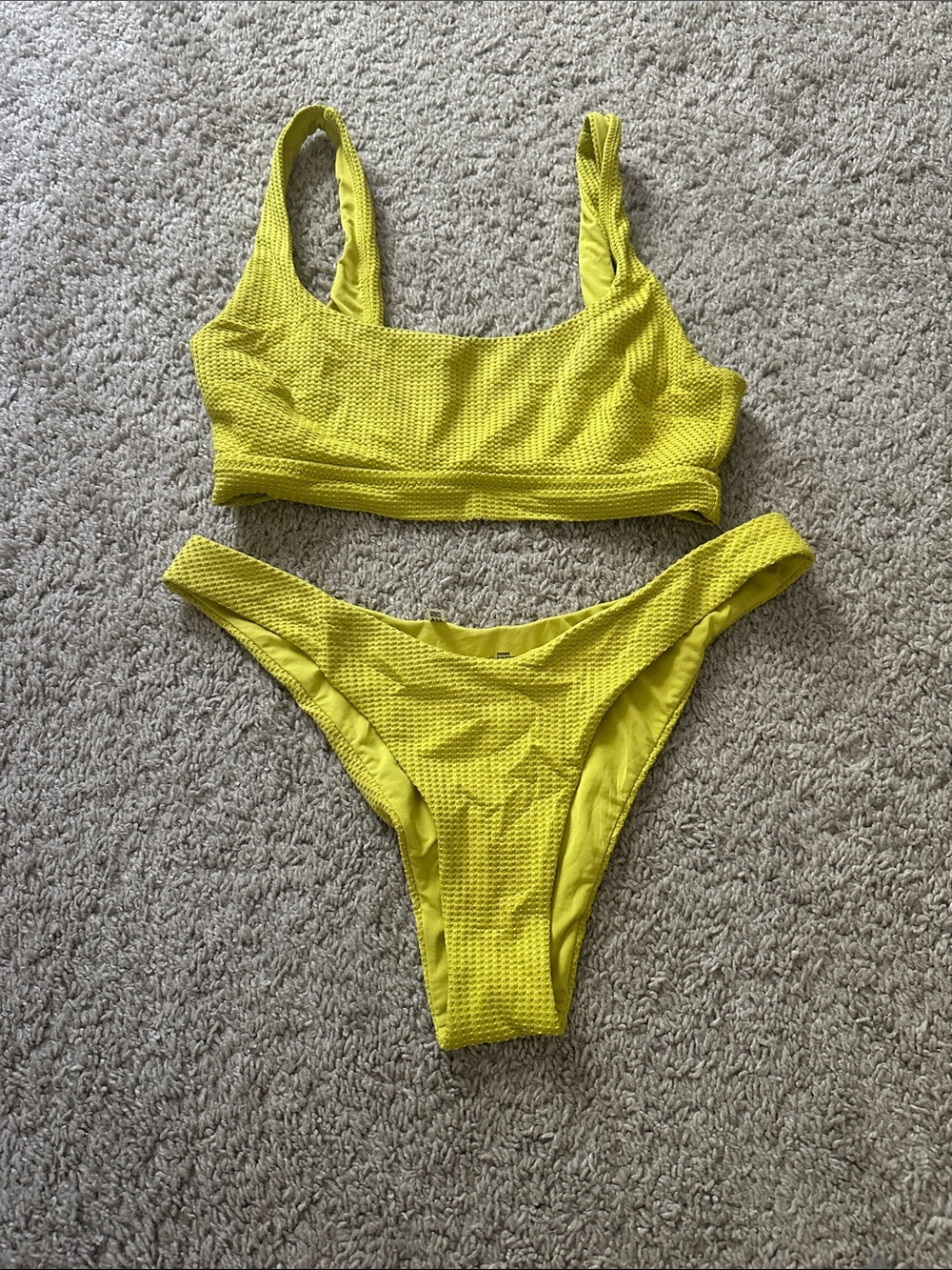 Aerie Textured Yellow Women's Bikini Set - Stylish Two-Piece Swimwear